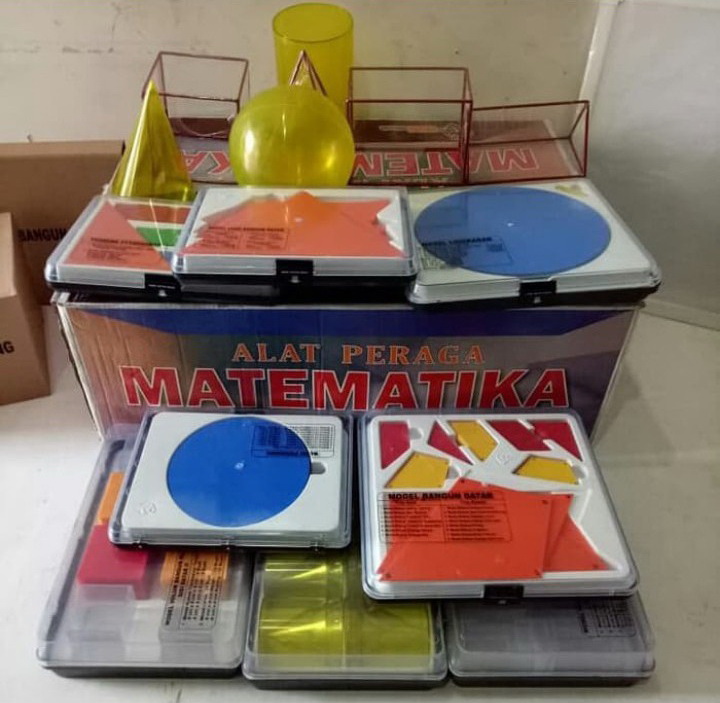 Jual Peraga Matematika Alat Peraga Matematika SMP 2020 Isi 12 Set Lengkap dari penerbit Lainnya