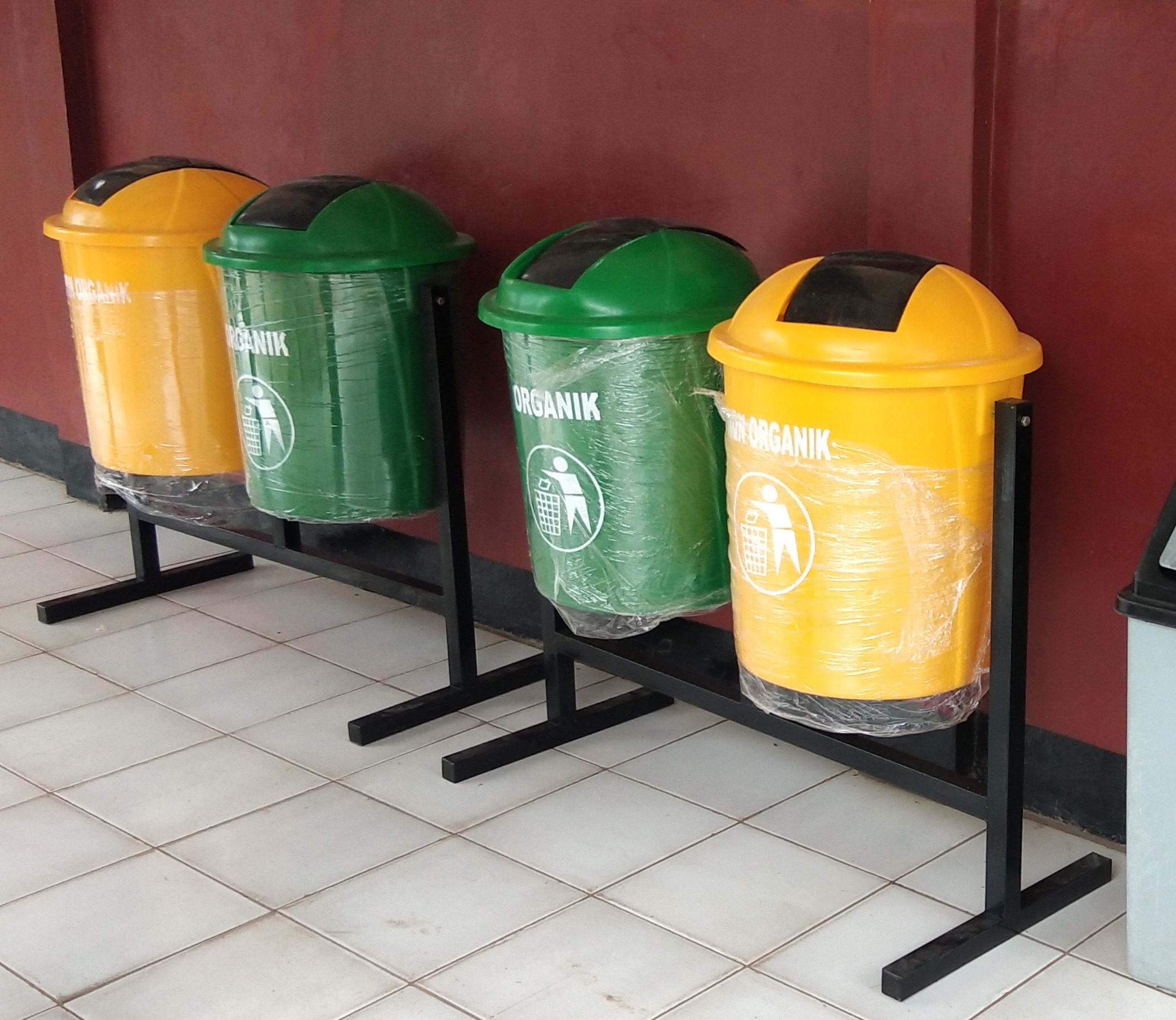  Jual  Kebutuhan Sekolah Tong  Sampah  50ltr dari penerbit 