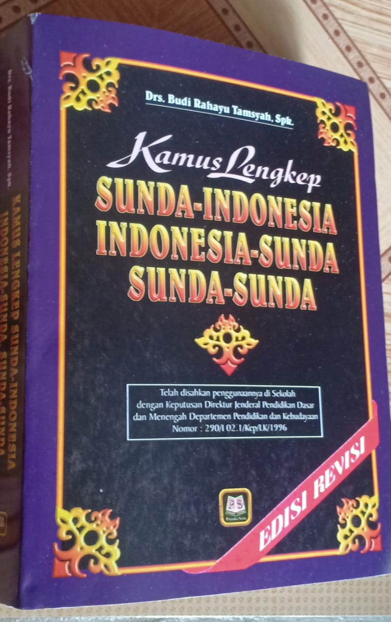 Jual Alat Peraga Sekolah Kamus Bahasa Sunda dari penerbit 