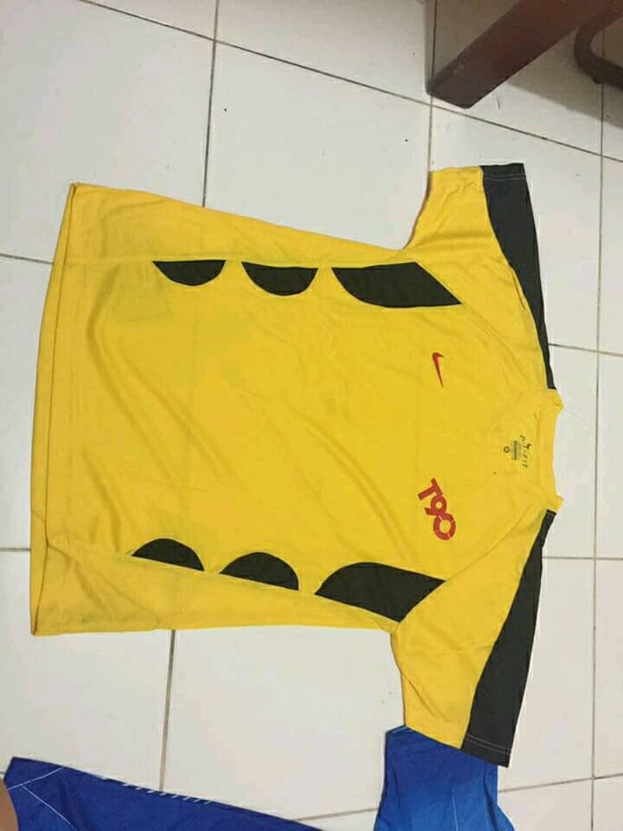 Jual Alat Peraga Sekolah Kaos  Umum Tim futsal  Bola dari 